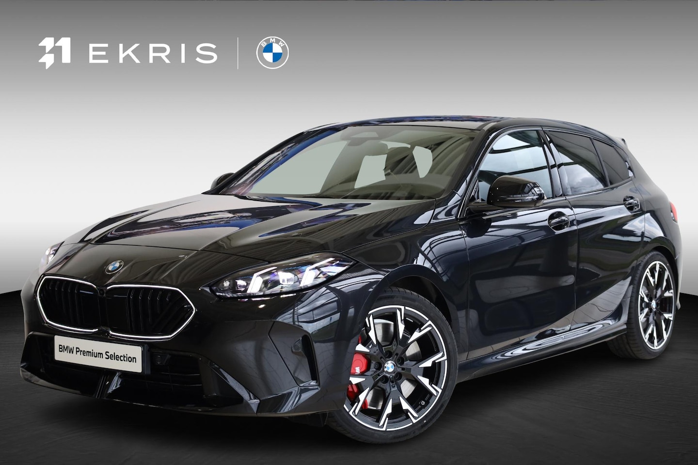BMW 1-serie - 120 M Sportpakket Pro | Alcantara | Head-Up | Harman Kardon | 360 camera | Iconic Glow | D - AutoWereld.nl