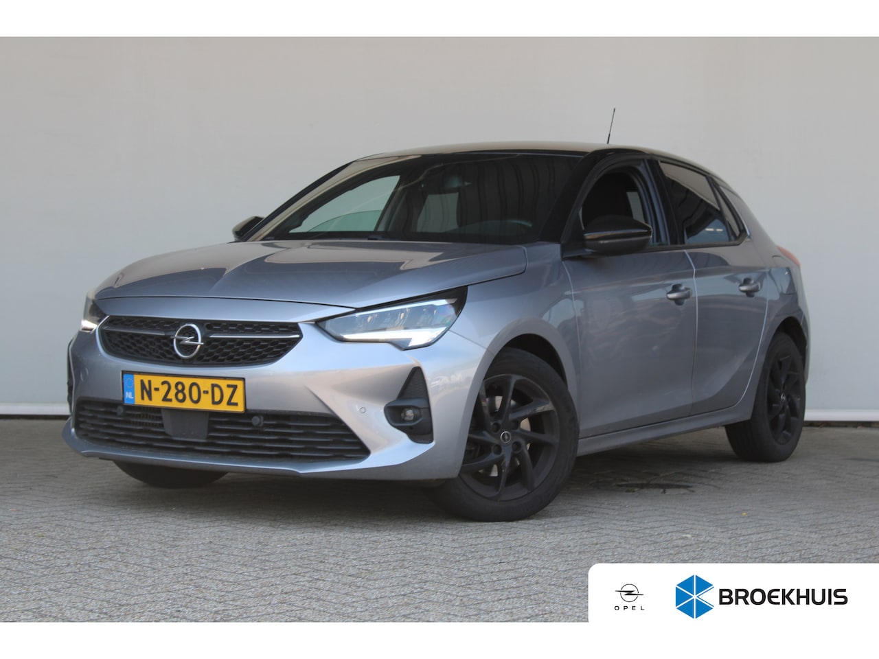 Opel Corsa - 1.2 GS Line | Navigatiesysteem | Climate control | Keyless entry & Start | Apple carplay | - AutoWereld.nl