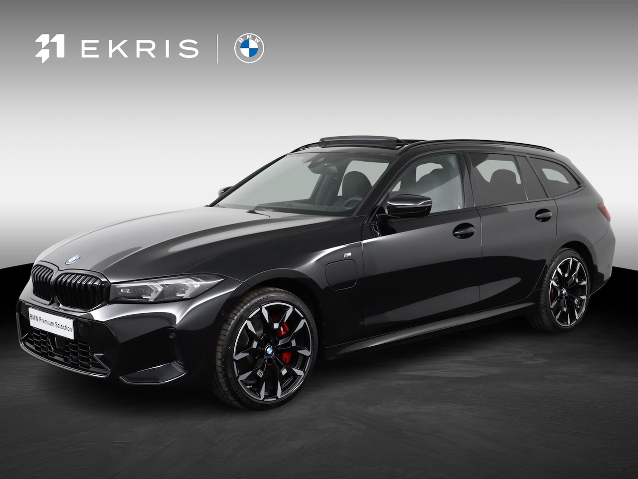 BMW 3-serie Touring - 330e xDrive M Sportpakket Pro | Trekhaak | Panoramadak | Harman Kardon | Active Cruise Con - AutoWereld.nl