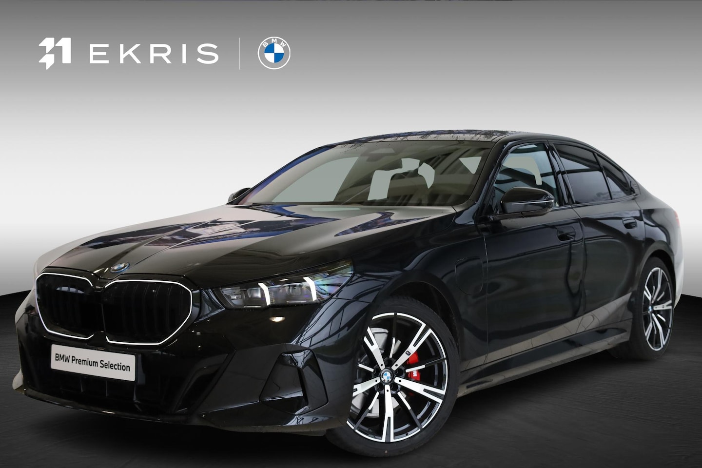 BMW 5-serie - Sedan 530e M Sport Pro | Bowers & Wilkins | Panoramadak | Comfortstoelen - AutoWereld.nl