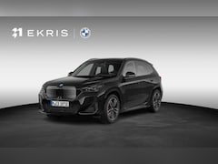 BMW iX1 - eDrive20 67 kWh | M-Sport Pro | Adaptive Cruise | Trekhaak | Harman Kardon | Panoramadak |