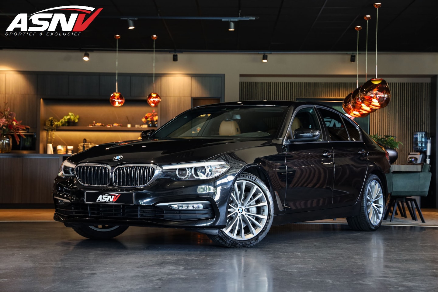 BMW 5-serie - 540i High Executive 540i High Executive, 340 PK, Sportstoelen, HiFi/Luidspreker, Navigatie, Stoelverwarming vo - AutoWereld.nl
