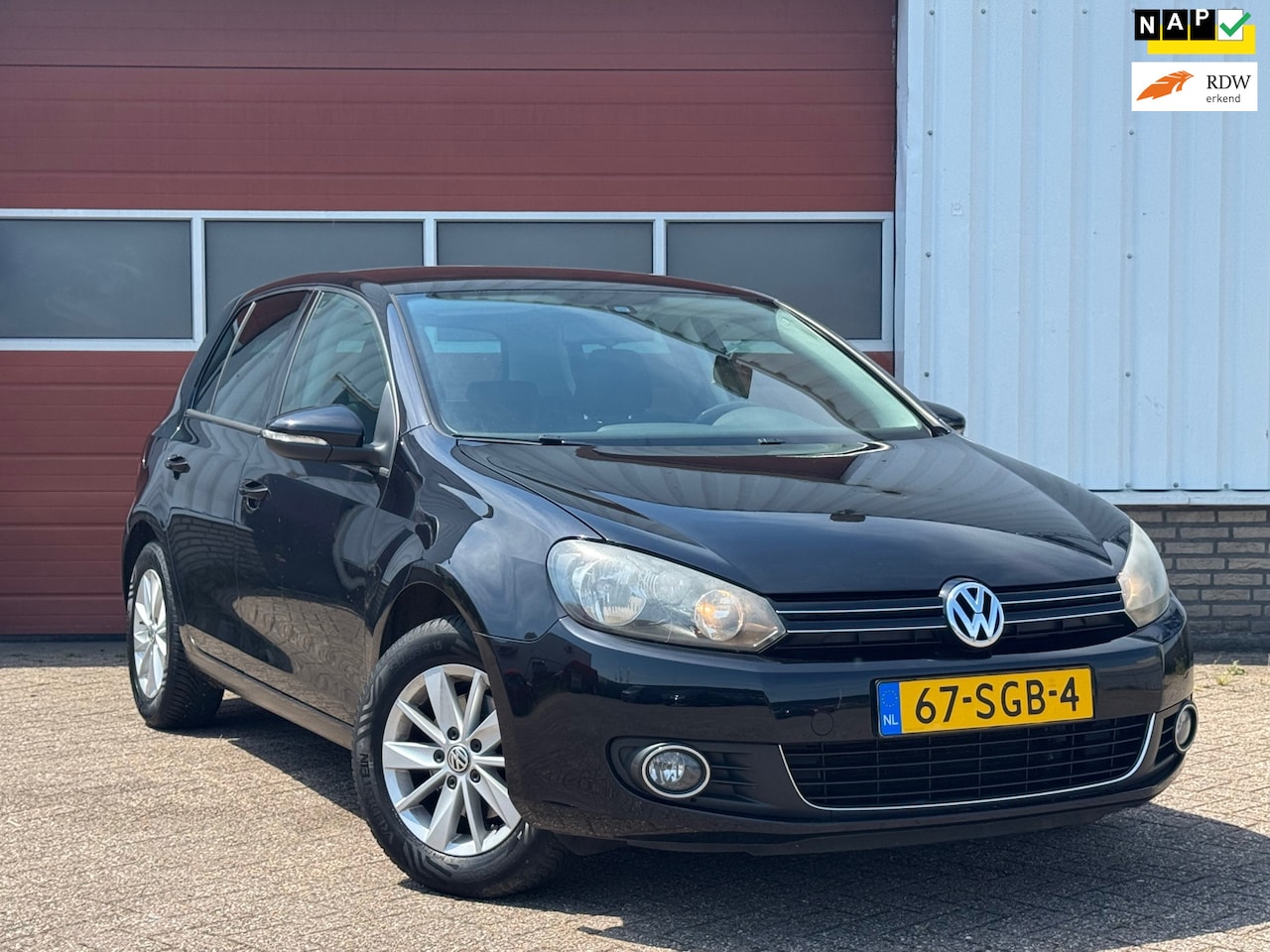 Volkswagen Golf - 1.2 TSI Highline BlueMotion |2011| CLIMATRONIC | - AutoWereld.nl