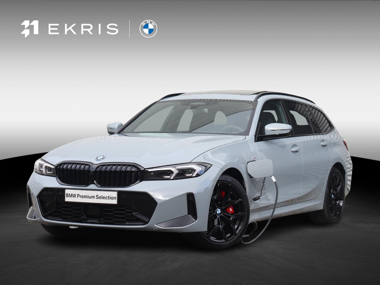 BMW 3-serie Touring - 330e | M Sportpakket Pro | Panodak | Head-Up | Trekhaak | Driving Assistant Prof. | Parkin - AutoWereld.nl