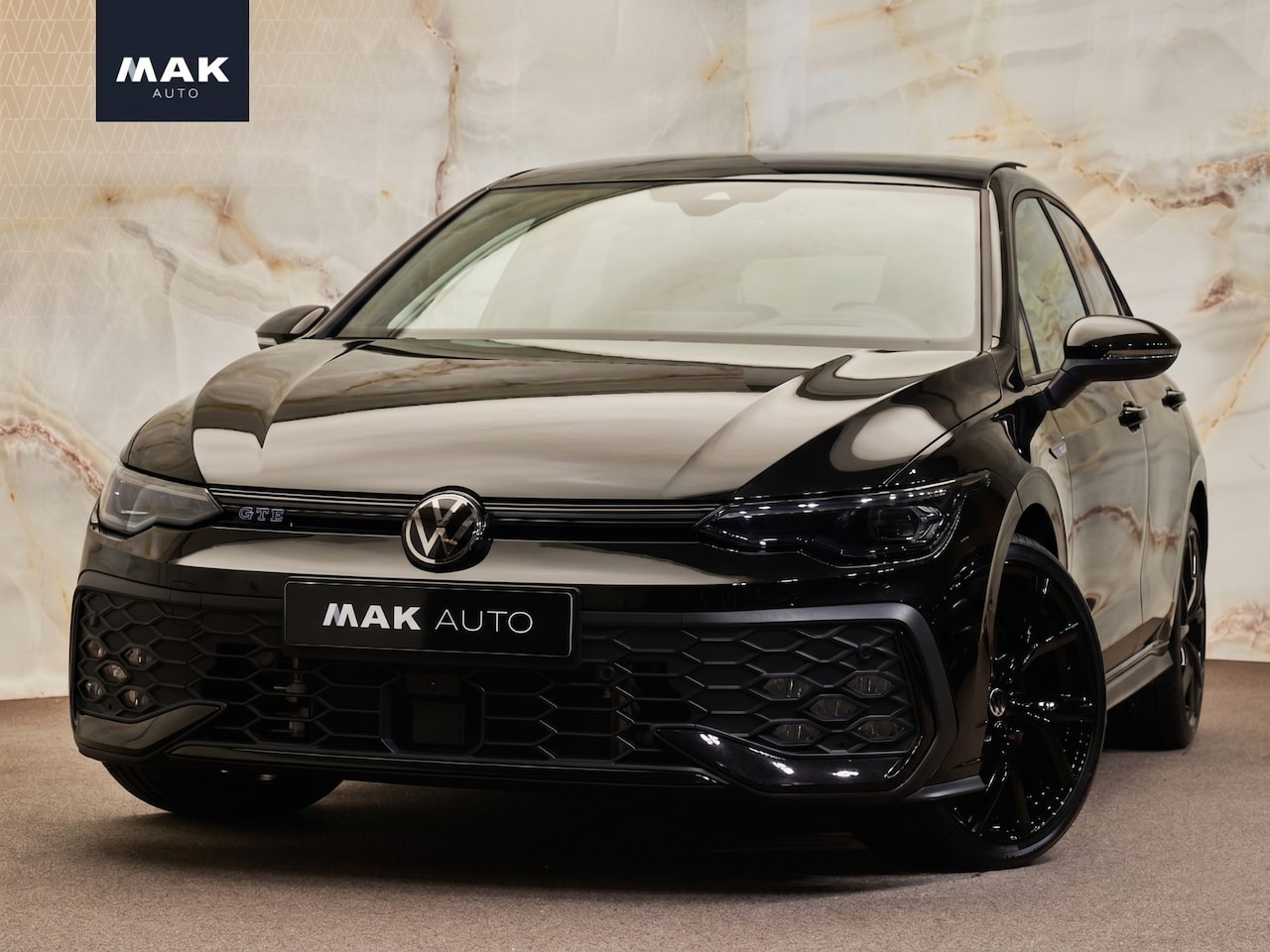 Volkswagen Golf - 1.5 eHybrid GTE 1.5 eHybrid GTE , pano, 19", Leder Vienna, tr.haak, Matrix-LED, HUD, ACC, keyless, NP58k - AutoWereld.nl