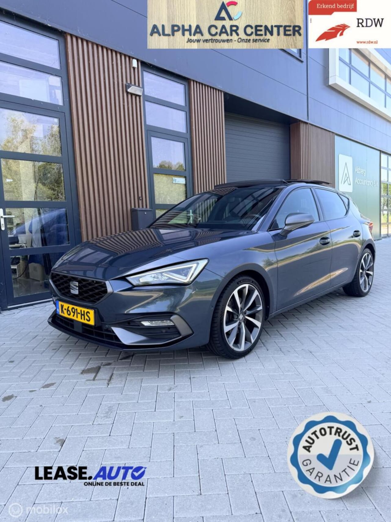 SEAT Leon - 1.0 TSI FR Line PANO/SFEER/LEER/NAP/GARANTIE - AutoWereld.nl