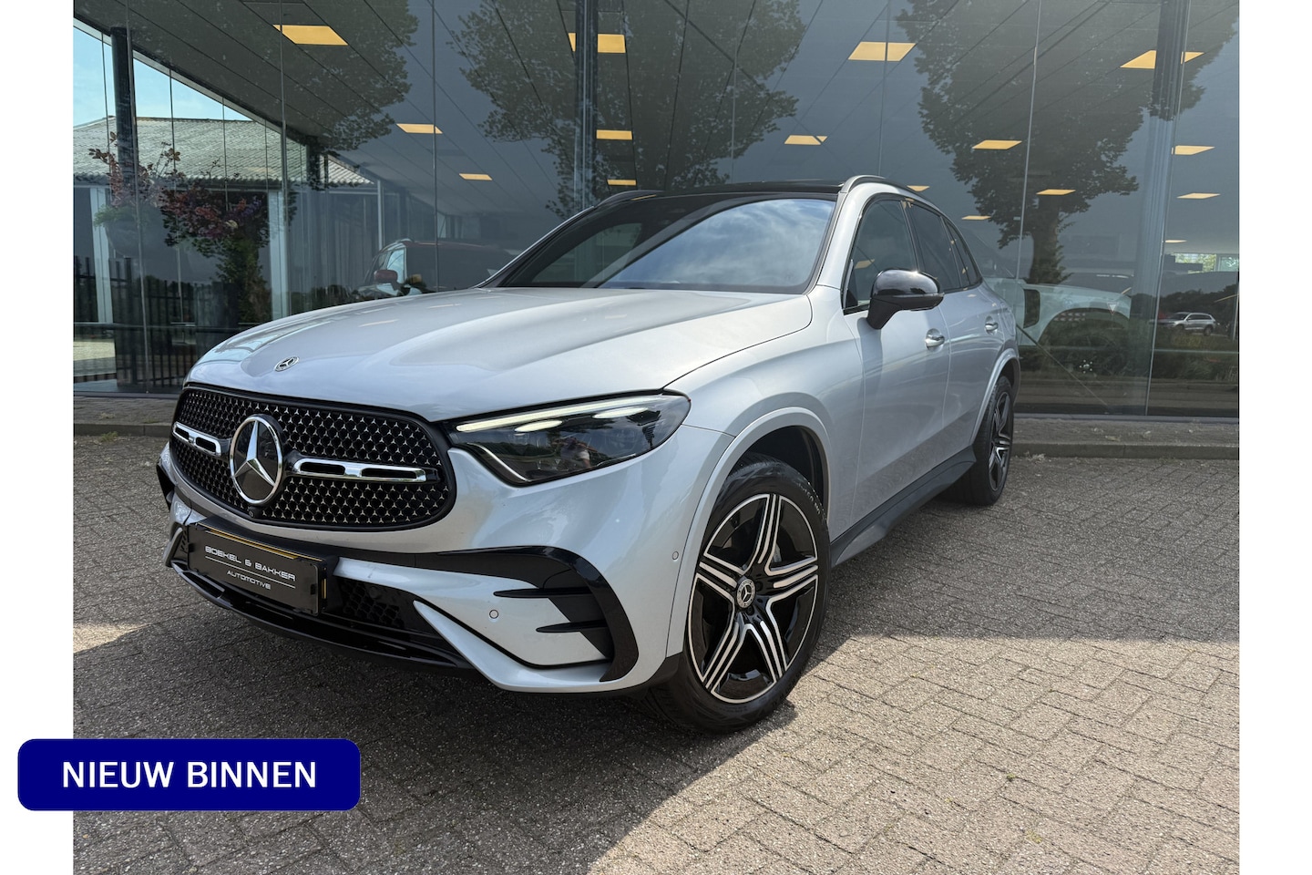Mercedes-Benz GLC-klasse - 300e 4MATIC AMG Line ** Panodak ** Focal Audio ** HUD ** NL Auto ** NAP ** NP 89K - AutoWereld.nl