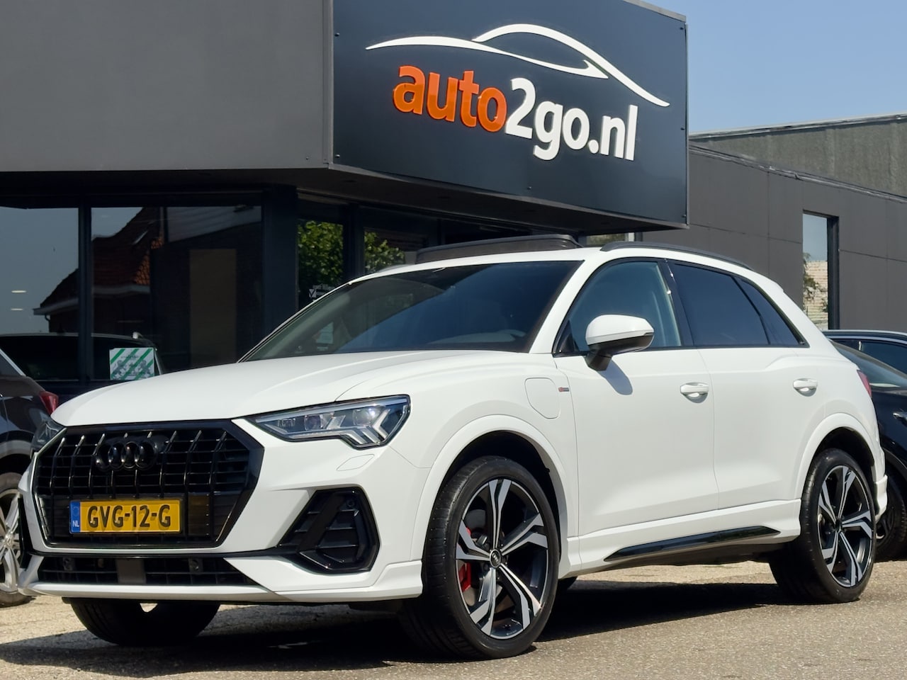 Audi Q3 - 45 TFSI e AUT6 3X S-LINE PANODAK LEDER NAVI DIGI-DASH APPLE-CARPLAY LED LMV PDC - AutoWereld.nl