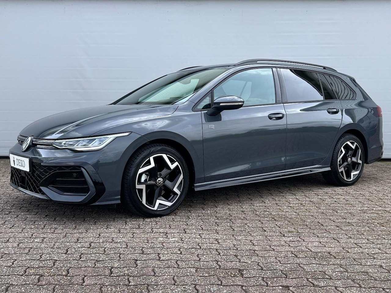 Volkswagen Golf Variant - 1.5 eTSI | R-Line | Facelift model | Camera | BTW - AutoWereld.nl