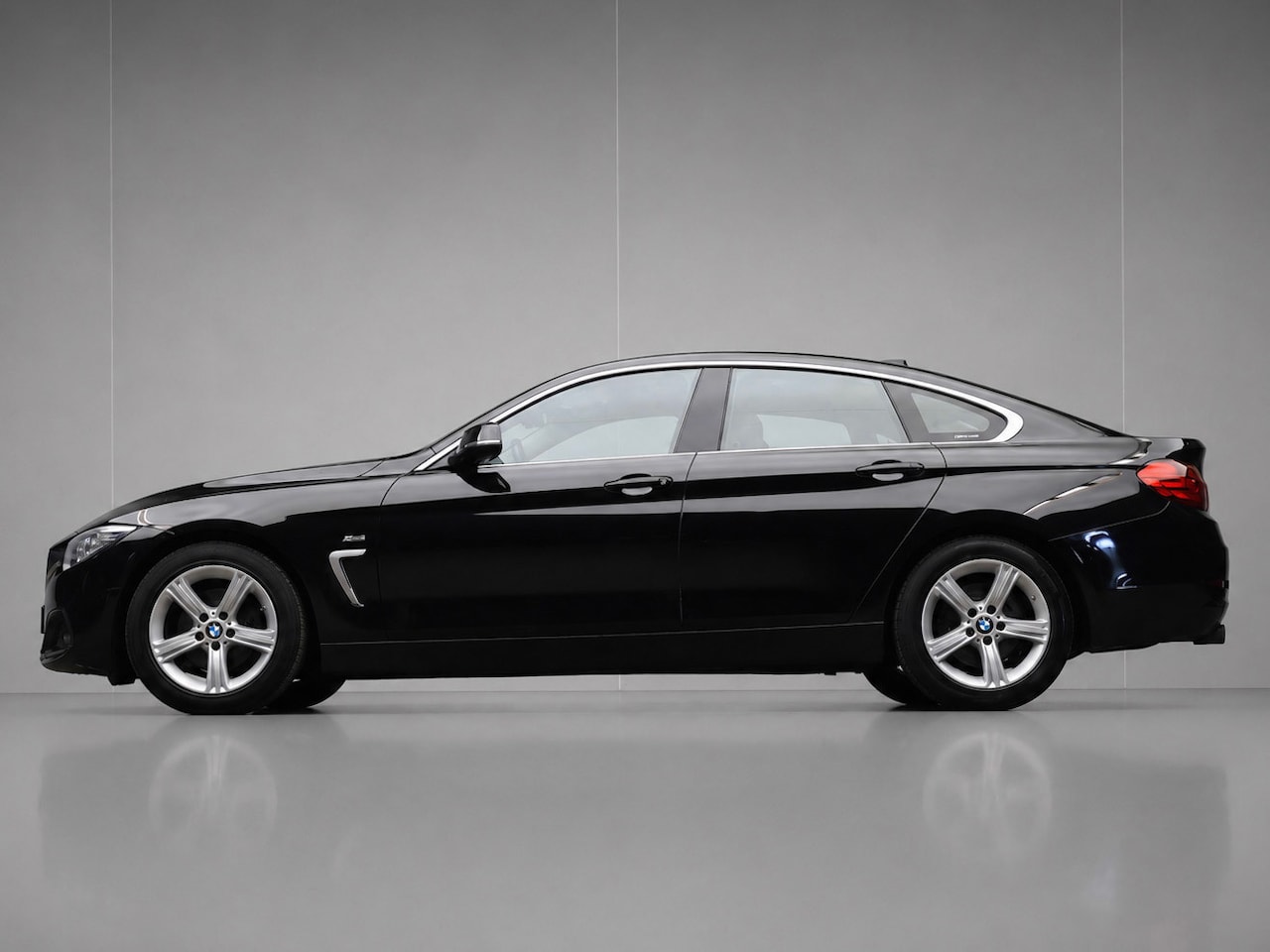 BMW 4-serie Gran Coupé - 418i Centennial Executive Sport (NAVI,CAMERA,PDC,STOELVERWARMING,LED,CLIMATE,CRUISE,SPORTS - AutoWereld.nl
