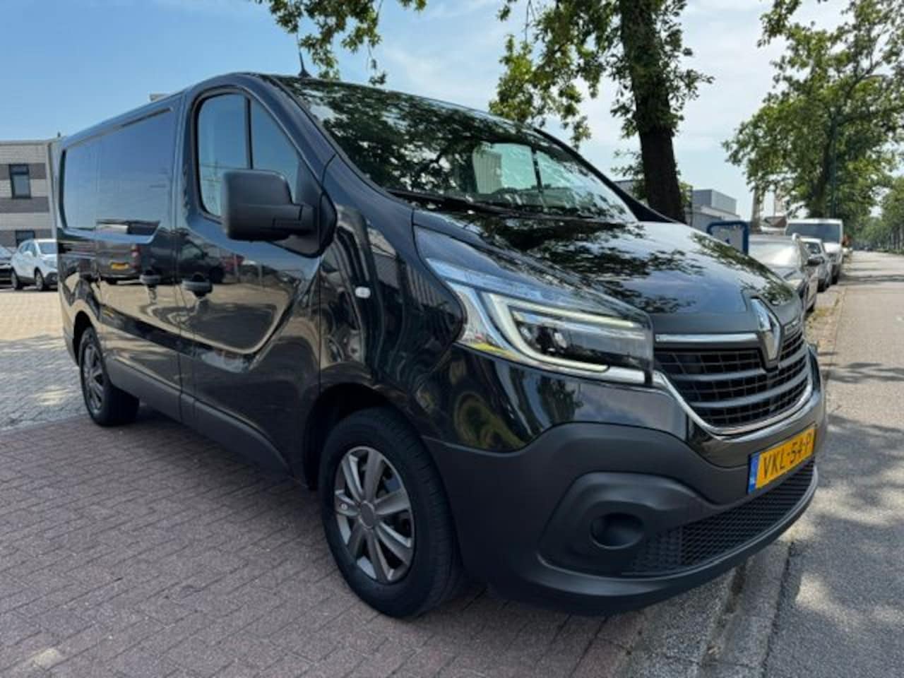 Renault Trafic - 2.0 dCi 120 T29 3 Zits Comfort Euro 6 145.000km Airco,Navigatie Zeer Nette Auto - AutoWereld.nl