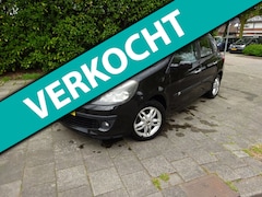 Renault Clio Estate - MET JAAR APK KOELE AIRCO