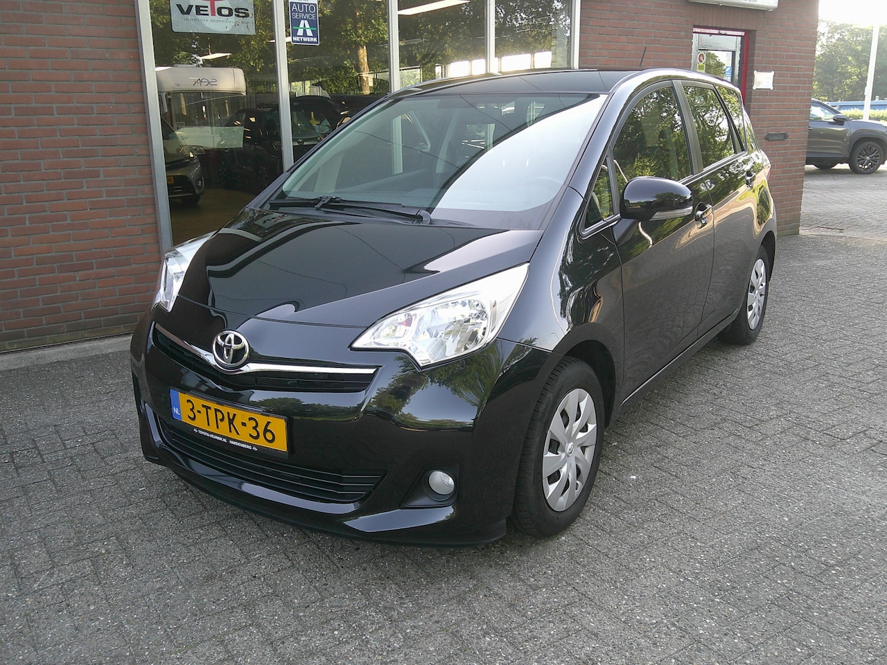 Toyota Verso S - 1.3 VVT-i Aspiration Automaat Trekhaak - AutoWereld.nl