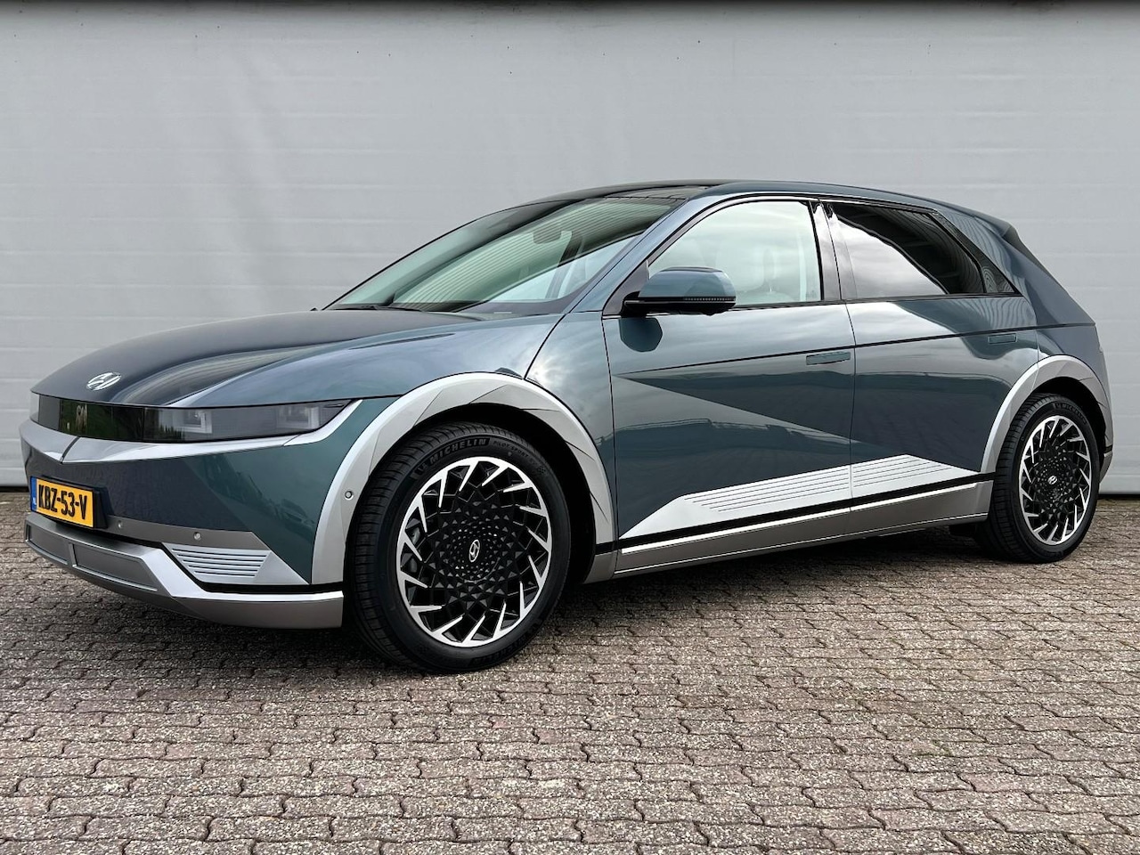 Hyundai IONIQ 5 - 73 kWh RWD | Lounge | Panoramadak | Alle opties! als nieuw! - AutoWereld.nl
