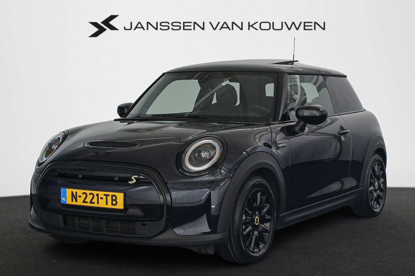 MINI Electric - Camden Edition 33 kWh SOH 97% Panoramadak Leder Apple CarPlay - AutoWereld.nl