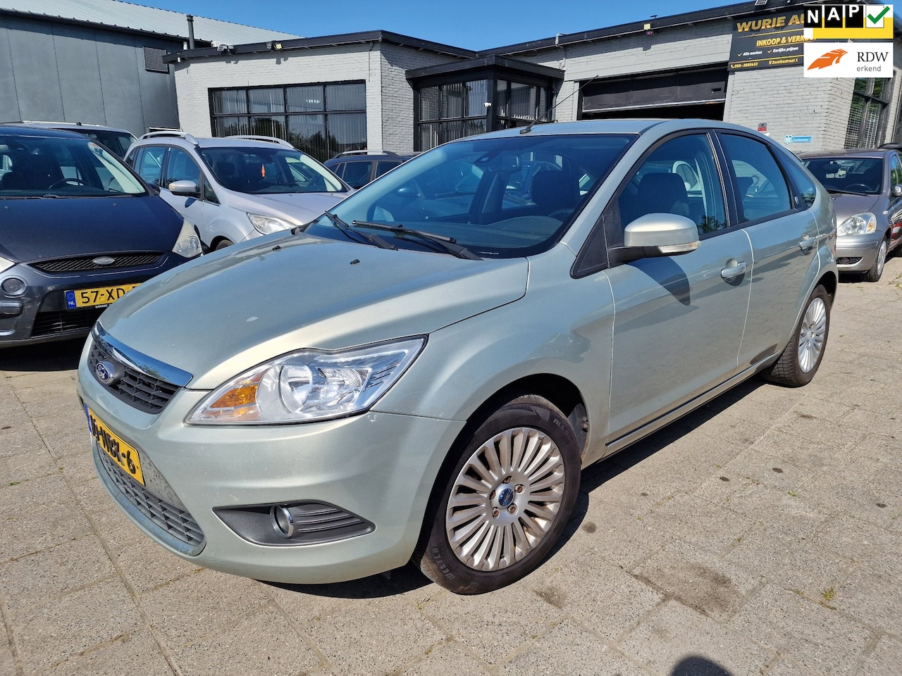Ford Focus - 1.6 Ghia / Apk 22-4-2027 - AutoWereld.nl