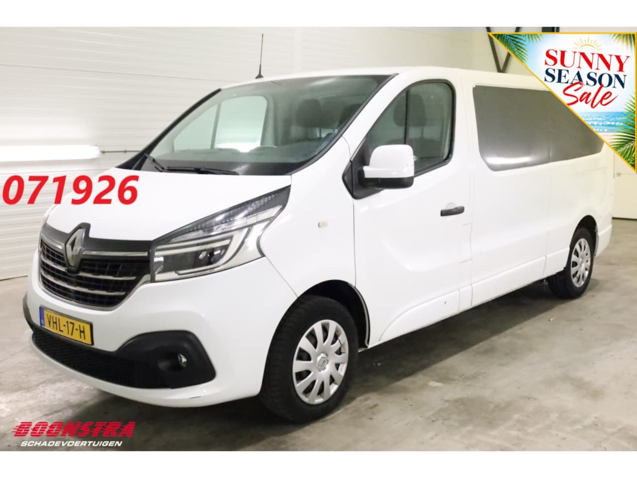 Renault Trafic - 2.0 dCi 120 T29 L2-H1 LED Navi Airco Cruise PDC - AutoWereld.nl