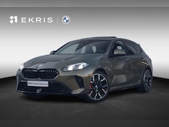 BMW 1-serie - 123 xDrive M Sportpakket Pro 19'' | Panoramadak | Elektrisch verstelbare stoelen | Harman
