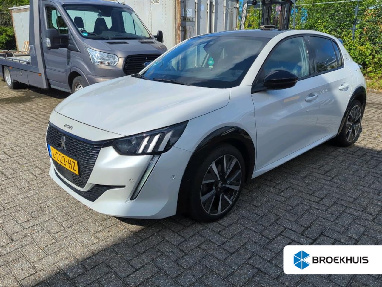 Peugeot 208 - 1.2 PureTech EAT8 GT | Automaat | Navigatie | Camera | Black Diamond | Apple Carplay | NL - AutoWereld.nl