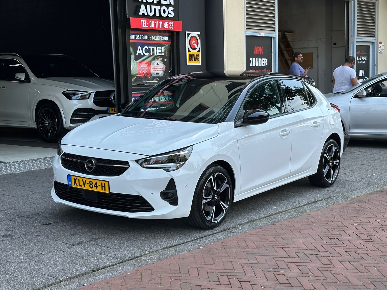Opel Corsa - 1.2 GS Line Automaat Leer Navi Camera Carplay - AutoWereld.nl