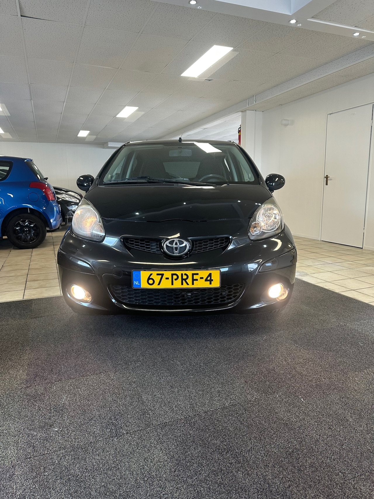 Toyota Aygo - 1.0-12V Dynamic Navigator.AUTOMAAT.Airco - AutoWereld.nl