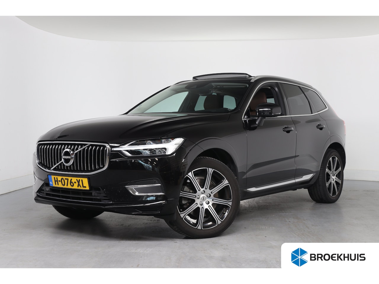 Volvo XC60 - 2.0 B5 Inscription | Trekhaak | Elektrisch Panoramadak | Head Up Display | Harman/Kardon | - AutoWereld.nl
