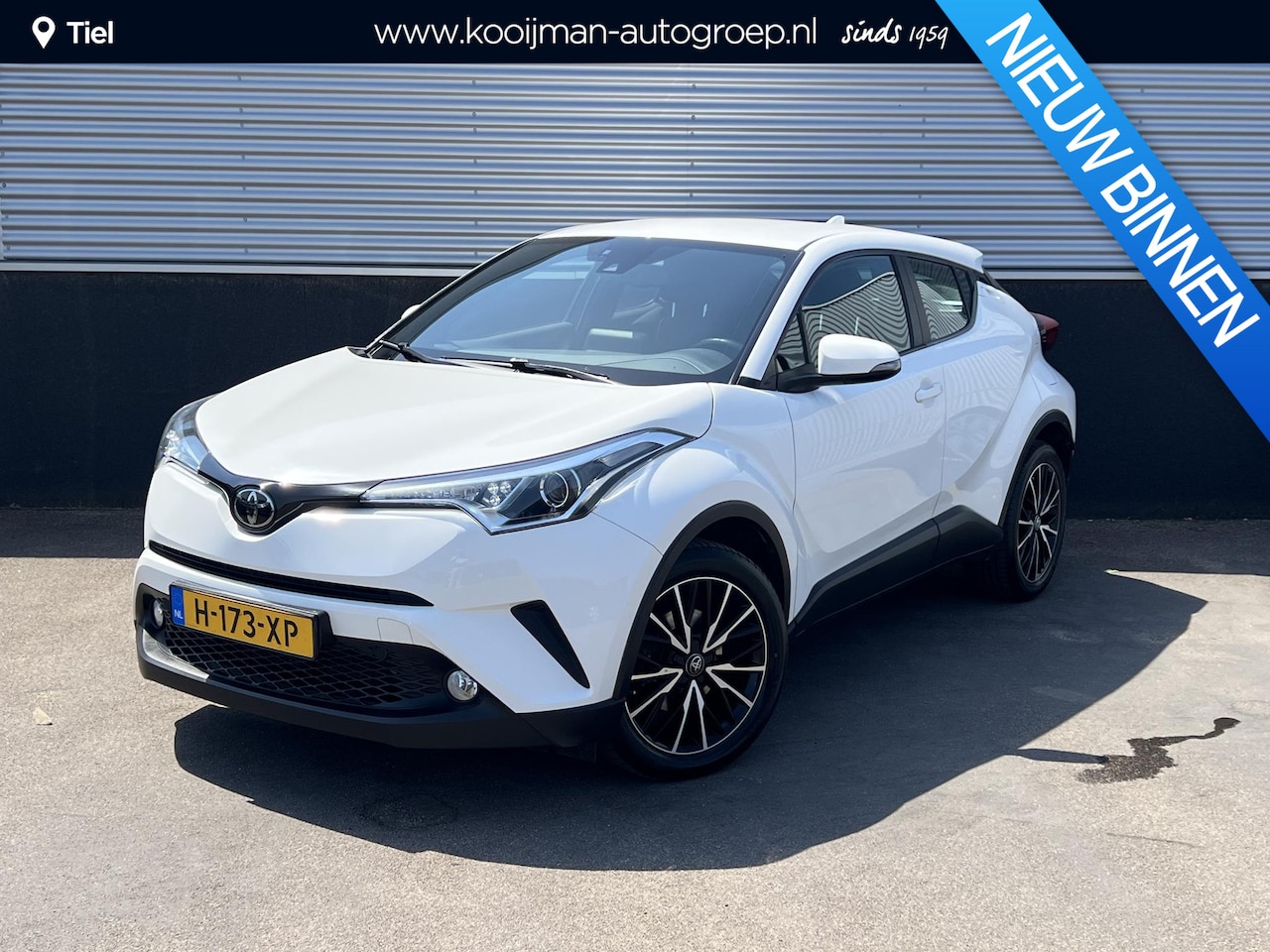 Toyota C-HR - 1.2 Active Limited / LM velgen / Navi / Trekhaak - AutoWereld.nl