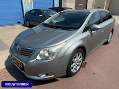 Toyota Avensis Wagon - 1.8 VVTi Executive Business 2010 LEER + Navigatie Mooie en complete auto met NAP en alle b
