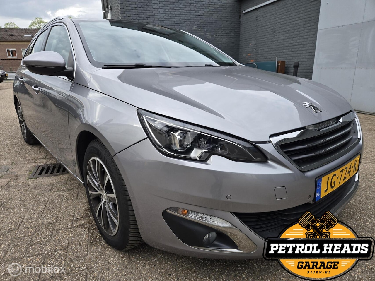 Peugeot 308 SW - 1.2 Alllure | Nwe Distri | Navi | luxe uitgevoerd - AutoWereld.nl