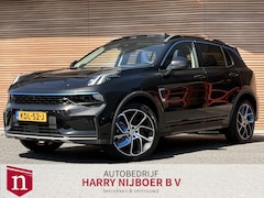 Lynk & Co 01 - 1.5 Navi / Panodak / 360 Camera / Clima / Stoelverwarming