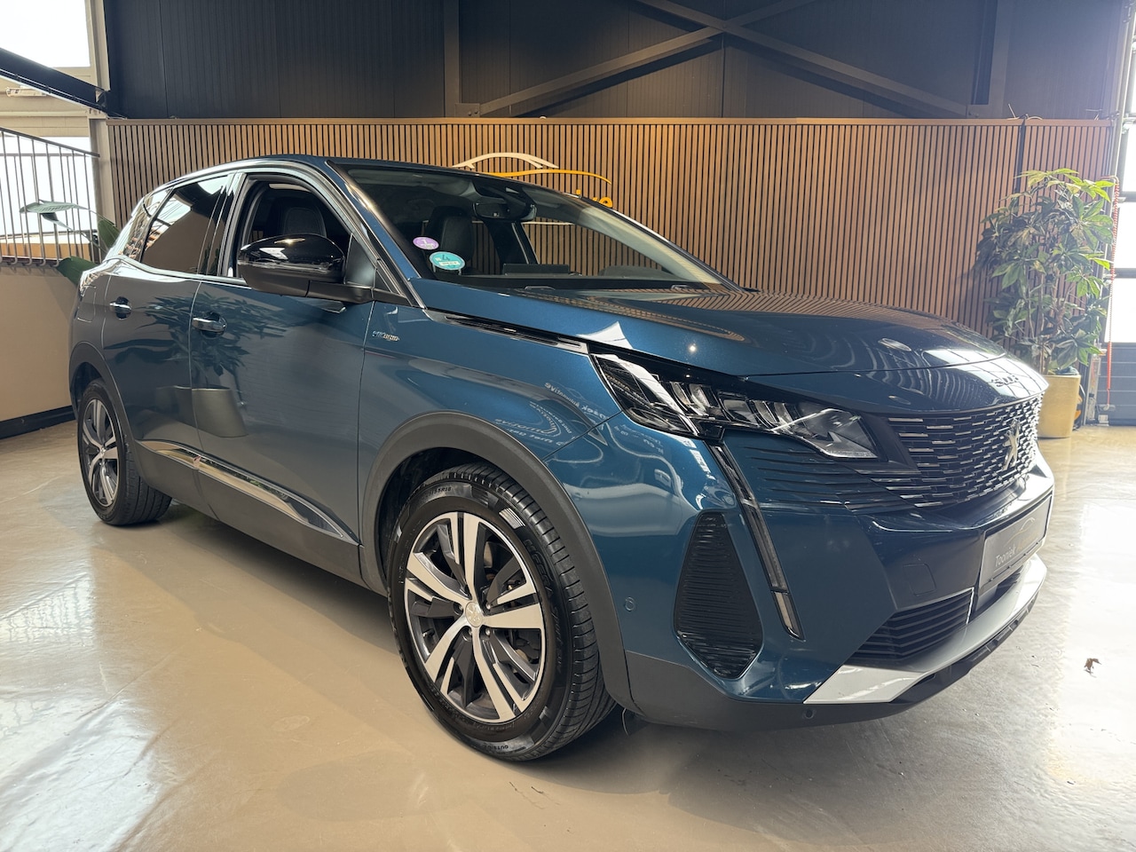 Peugeot 3008 - 1.6 HYbrid 225 Allure Pack Business 1.6 HYbrid 225 Allure Pack Business - AutoWereld.nl