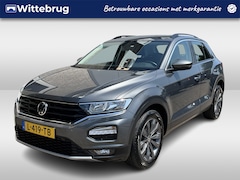 Volkswagen T-Roc - 1.0 TSI Style / ADAPTIVE CRUISE/ APP-CONNECT/ PARKEER SENSOREN V+A/ CAMERA/ DIGITAL DASH/