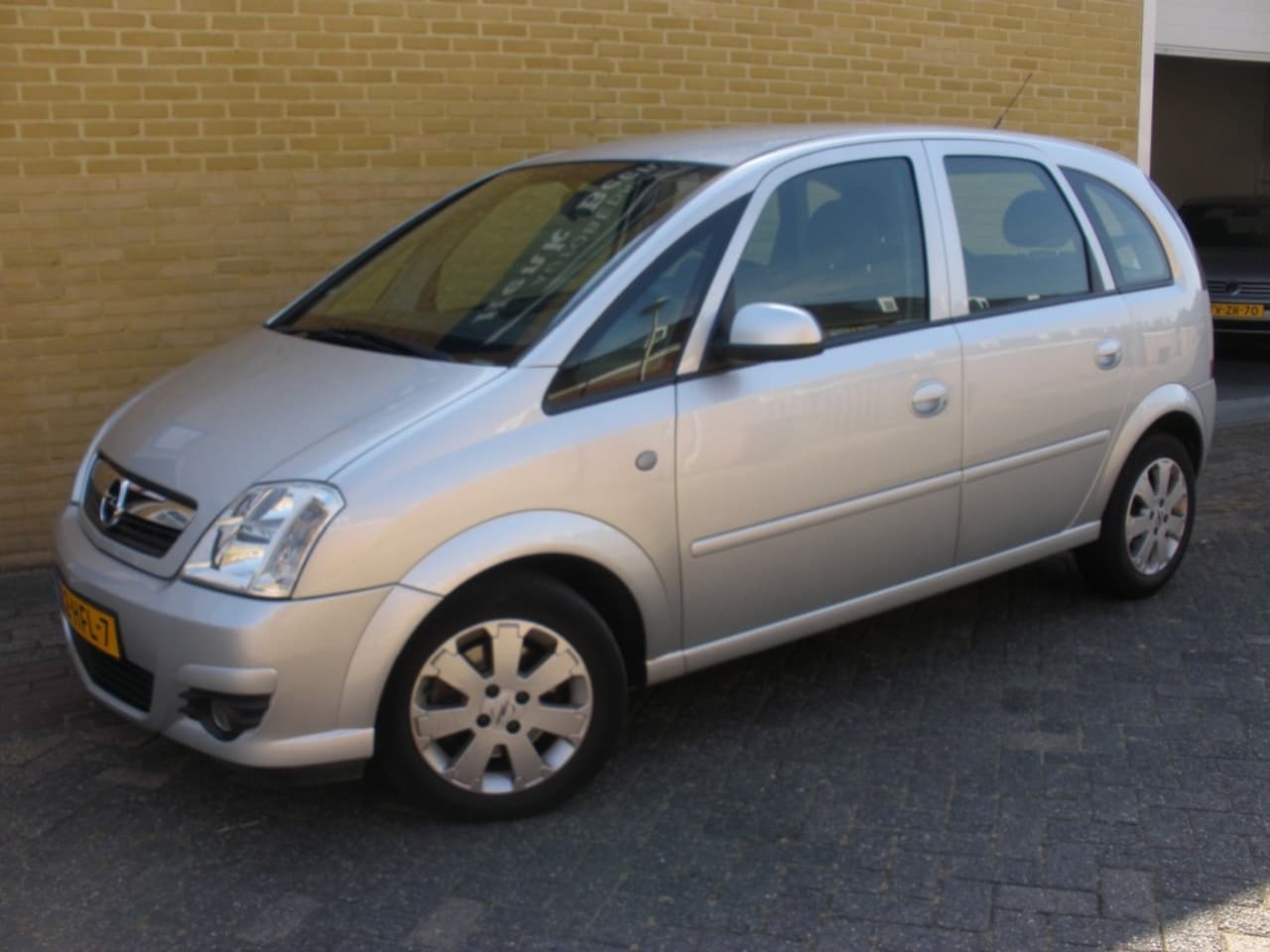 Opel Meriva - 1.6i16v Airco/Cruise-controle/trekhaak/Lm-velgen 61dkm! (org.NL) - AutoWereld.nl