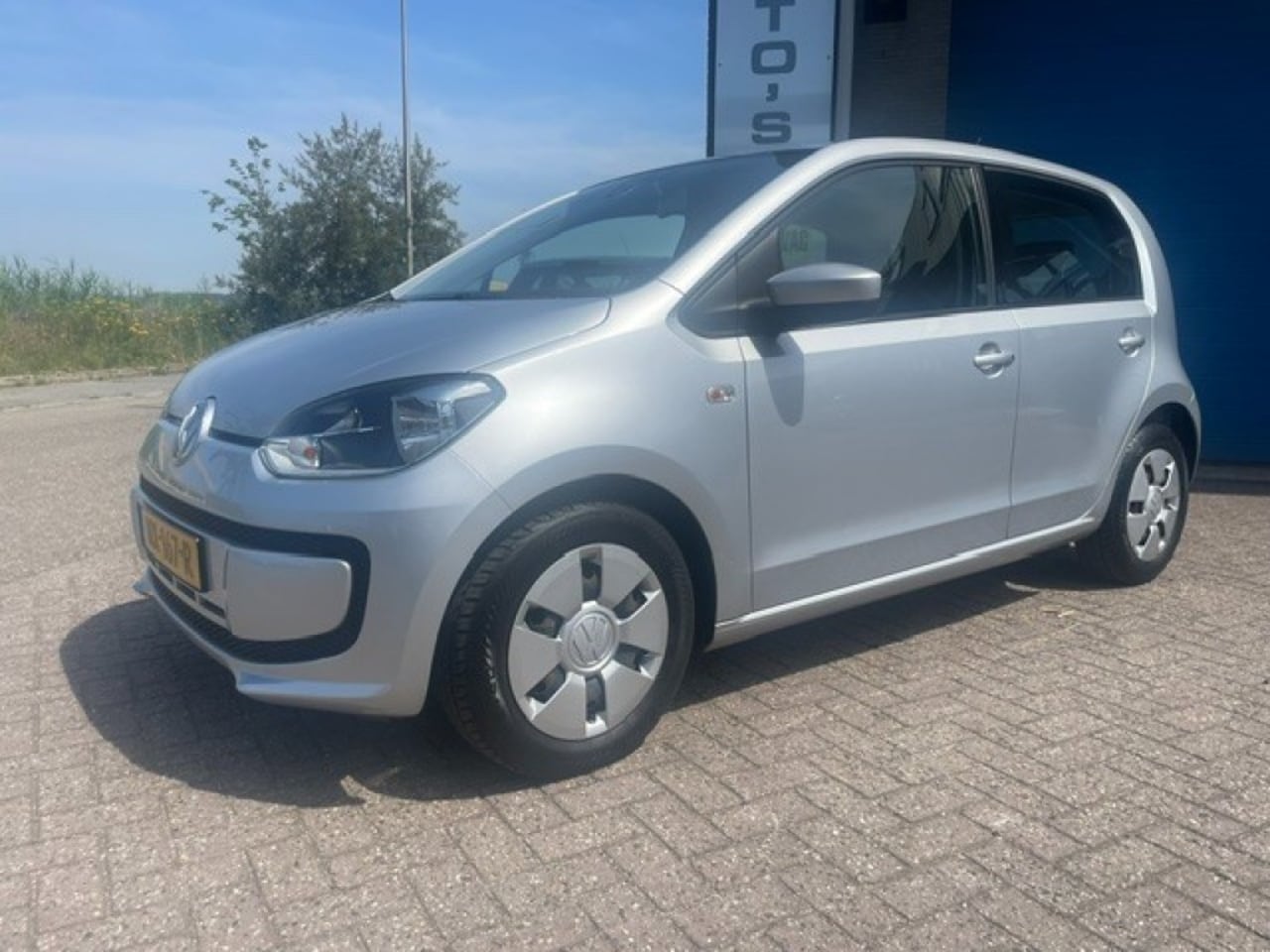 Volkswagen Up! - 1.0 BMT move up! 1.0 BMT MOVE UP! - AutoWereld.nl