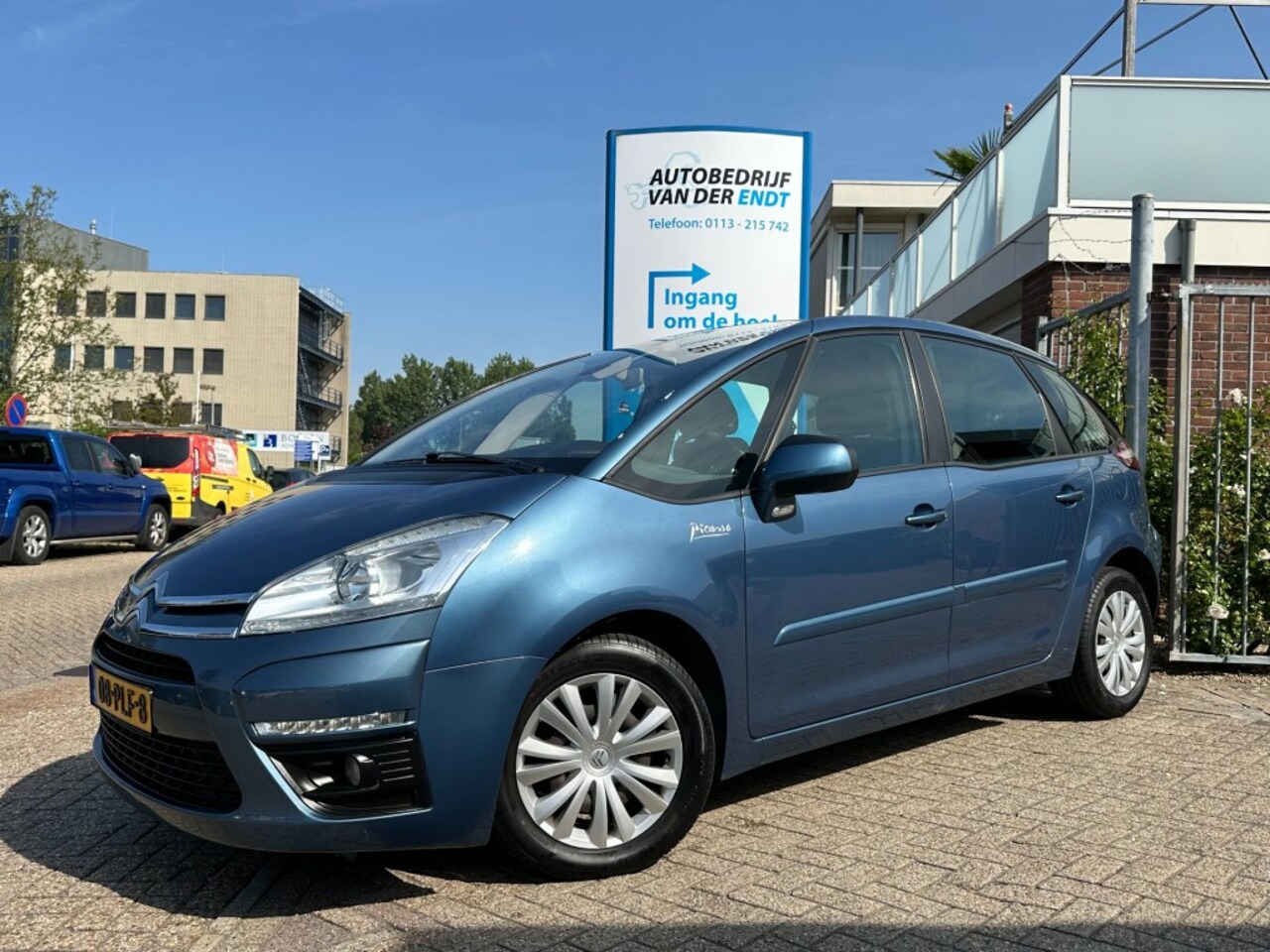 Citroën C4 Picasso - 1.6 VTi Tendance  Trekhaak  PDC  Airco - AutoWereld.nl