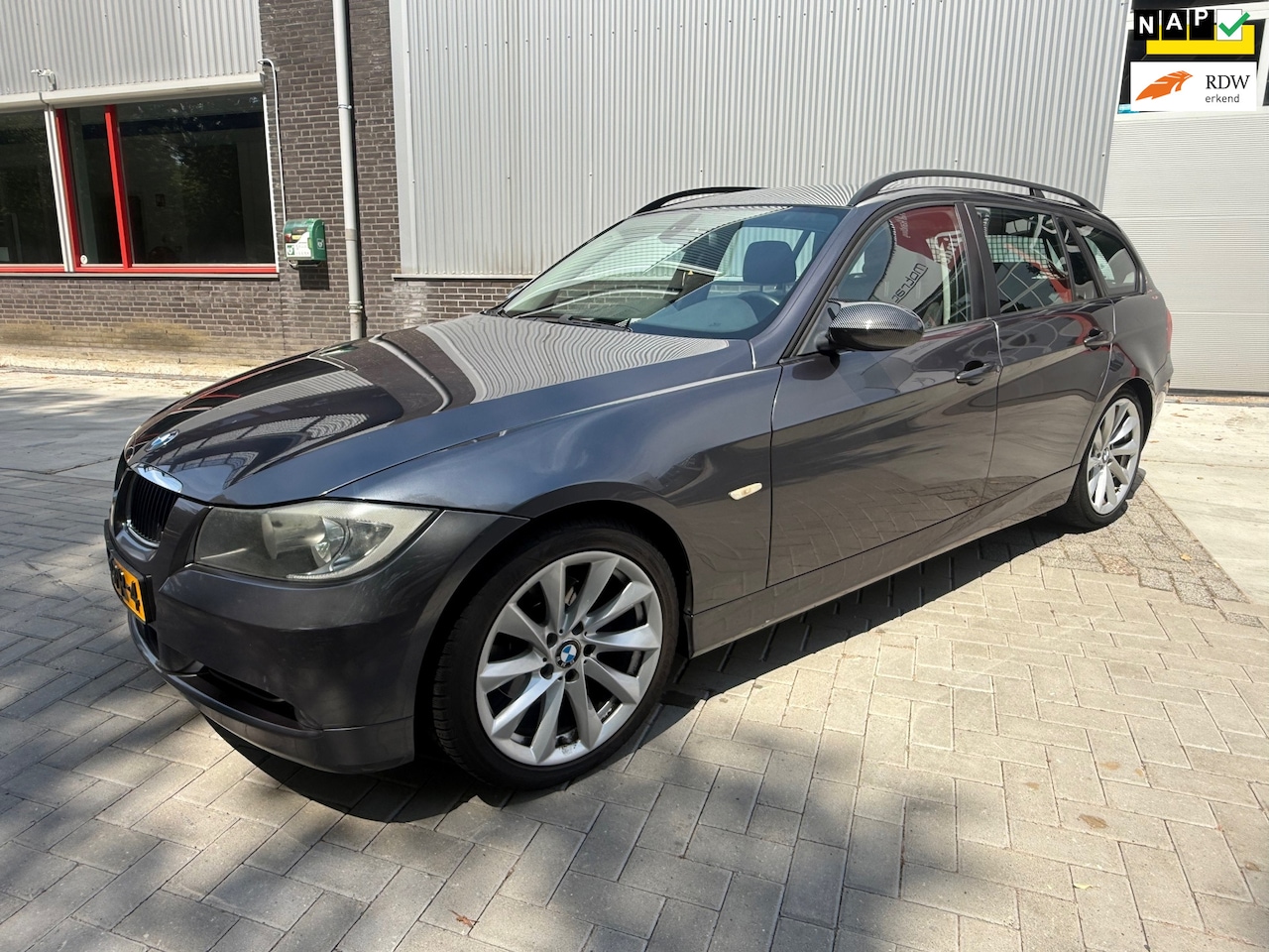 BMW 3-serie Touring - 320i Executive 320i Executive - AutoWereld.nl