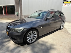 BMW 3-serie Touring - 320i Executive
