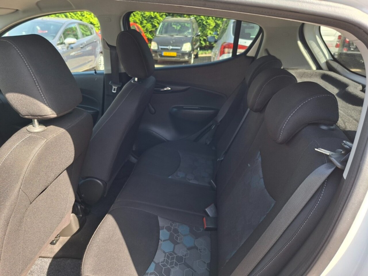 Opel Karl - 1.0 Rocks Online Edition RADIO DAB/AIRCO/CRUISE/ELEC.RAMEN+SPIEGELS/PDC/LMV