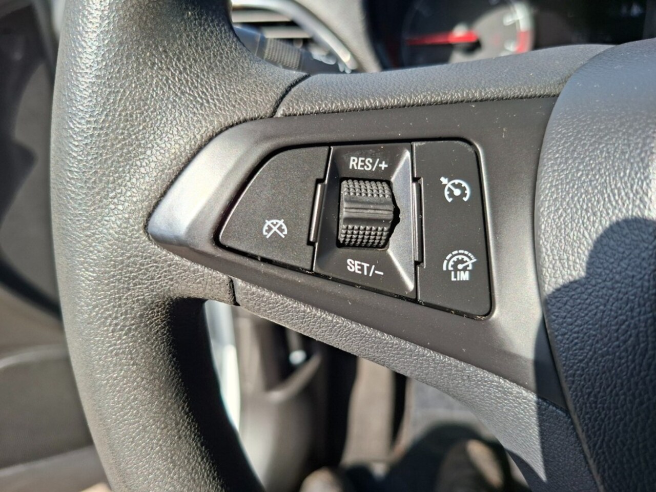 Opel Karl - 1.0 Rocks Online Edition RADIO DAB/AIRCO/CRUISE/ELEC.RAMEN+SPIEGELS/PDC/LMV
