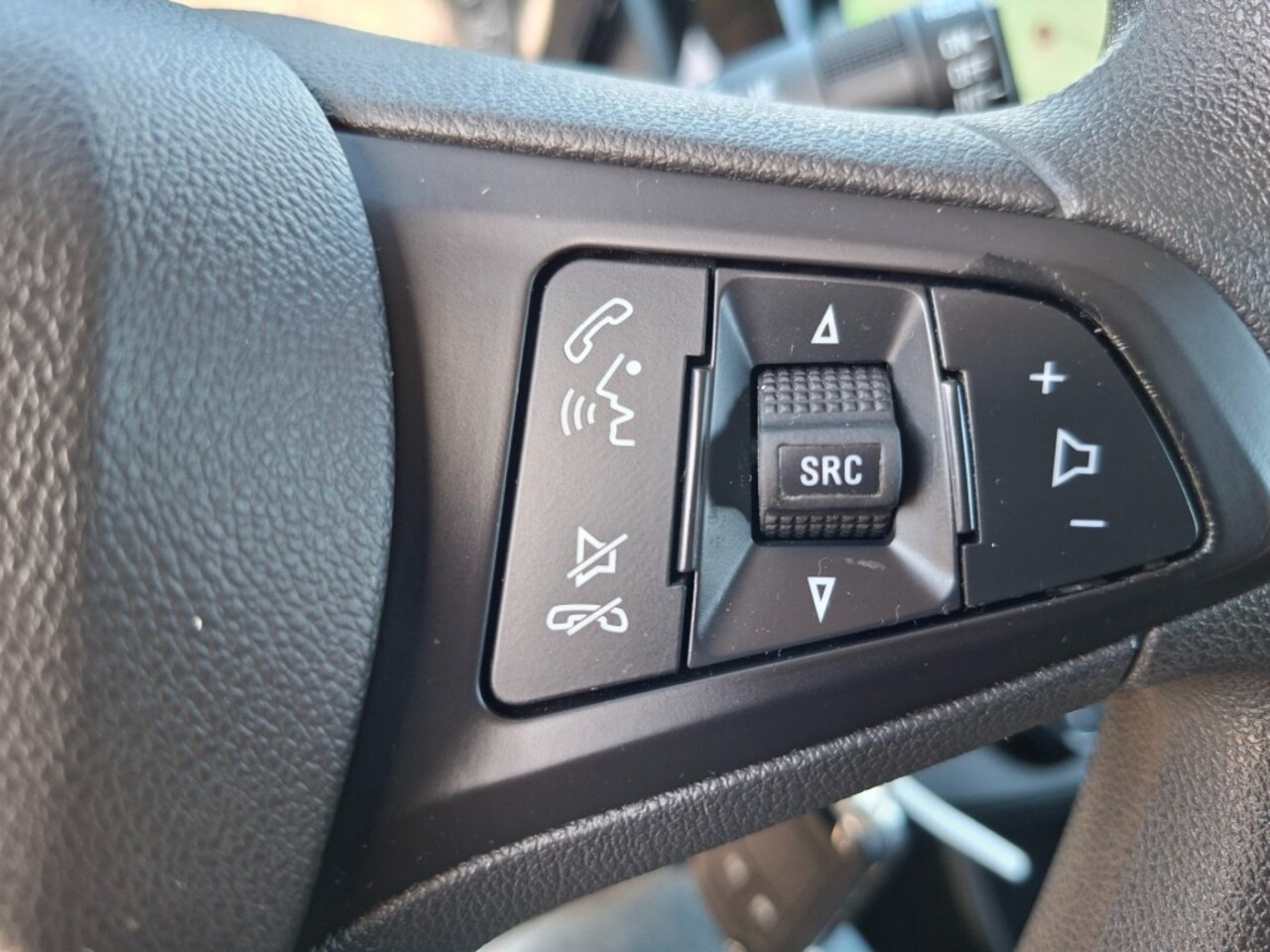 Opel Karl - 1.0 Rocks Online Edition RADIO DAB/AIRCO/CRUISE/ELEC.RAMEN+SPIEGELS/PDC/LMV