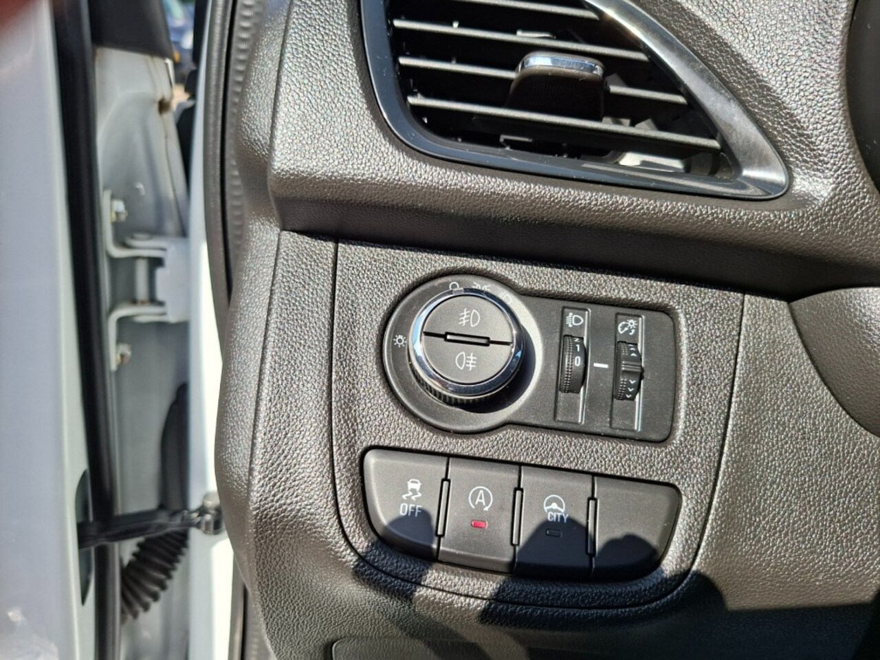 Opel Karl - 1.0 Rocks Online Edition RADIO DAB/AIRCO/CRUISE/ELEC.RAMEN+SPIEGELS/PDC/LMV