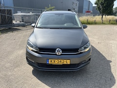 Volkswagen Touran - 1.6 TDI SCR Connected Series 7p (1e Eigenaar)