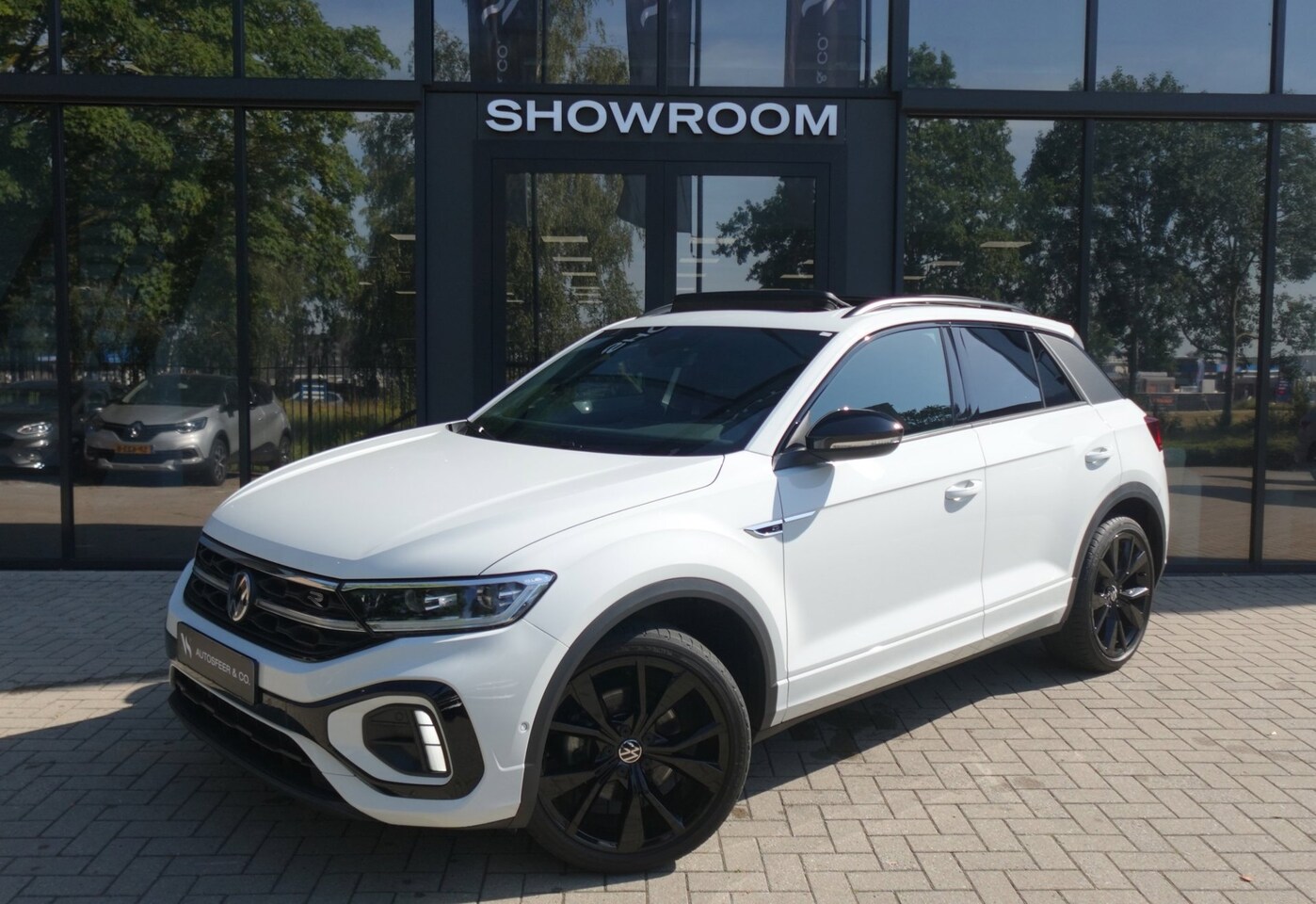 Volkswagen T-Roc - 1.5 TSI R-Line PANO KEYLESS CAM - AutoWereld.nl