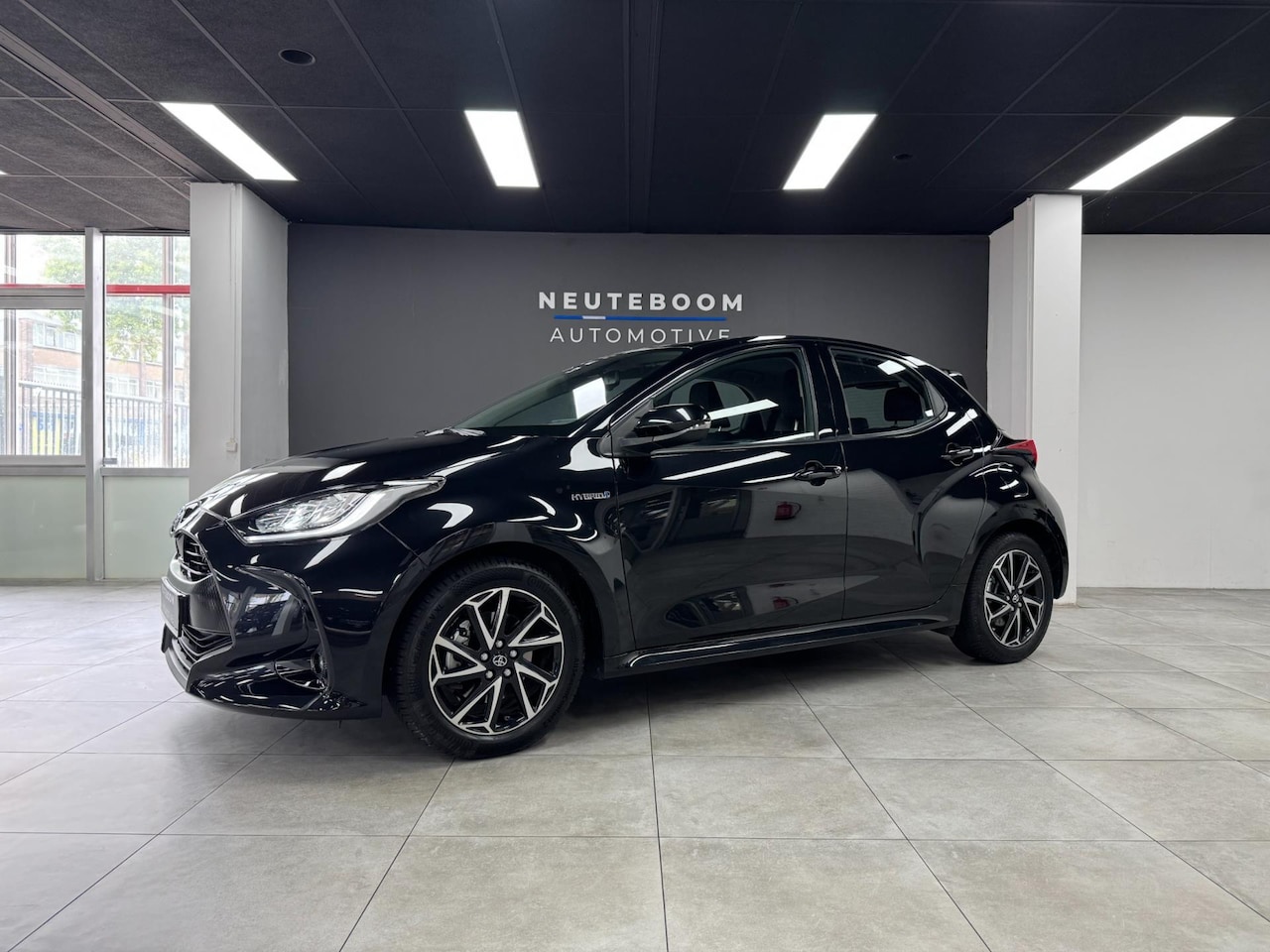 Toyota Yaris - 1.5 Hybrid Dynamic| Parkeersen | Cam | Cruise | - AutoWereld.nl