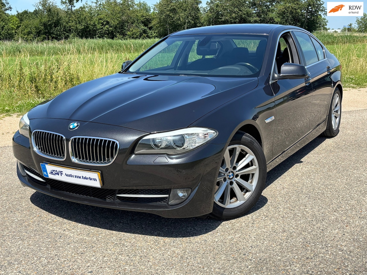 BMW 5-serie - 523i Executive Aut/Navi/Schuifdak/Pdc - AutoWereld.nl