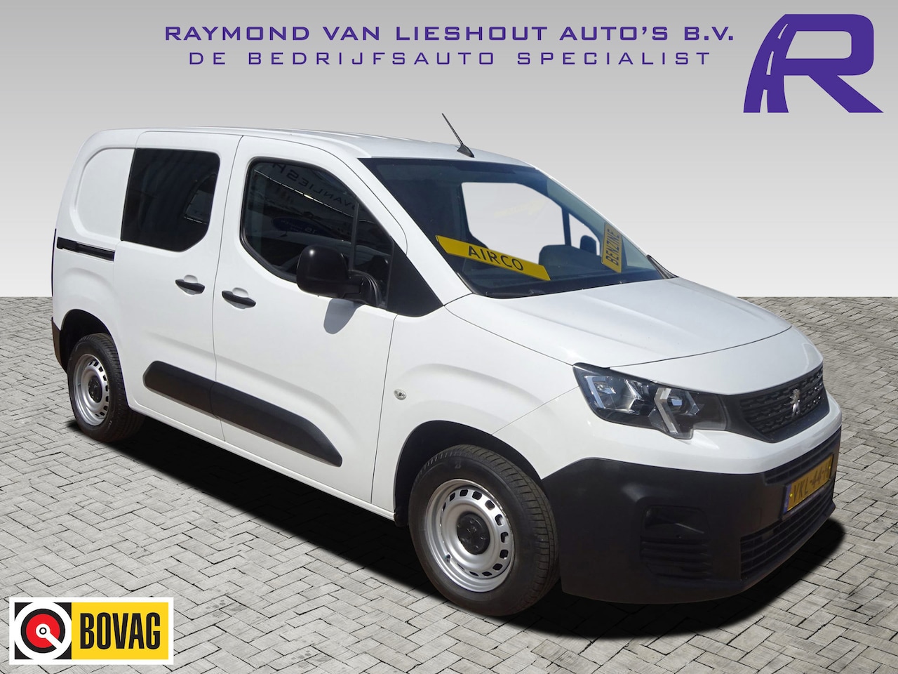 Peugeot Partner - 1.2 PureTech Pro BENZINE AIRCO NAVI CRUISE CONTROL PDC SCHUIFDEUR - AutoWereld.nl