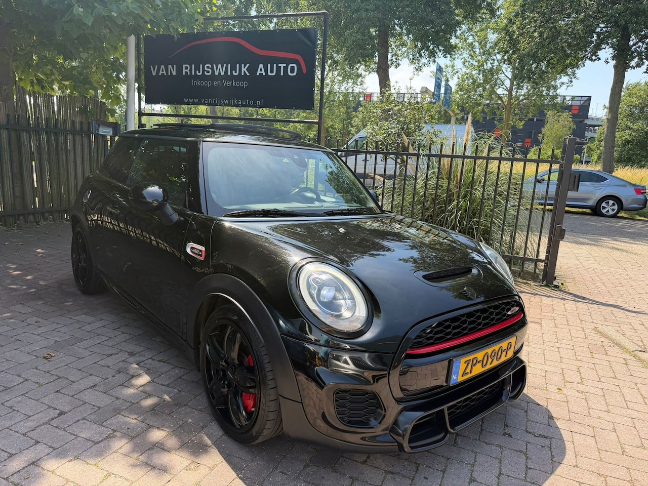 MINI 3-Deurs - 2.0 John Cooper Works Xenon Leder Pano Camera - AutoWereld.nl