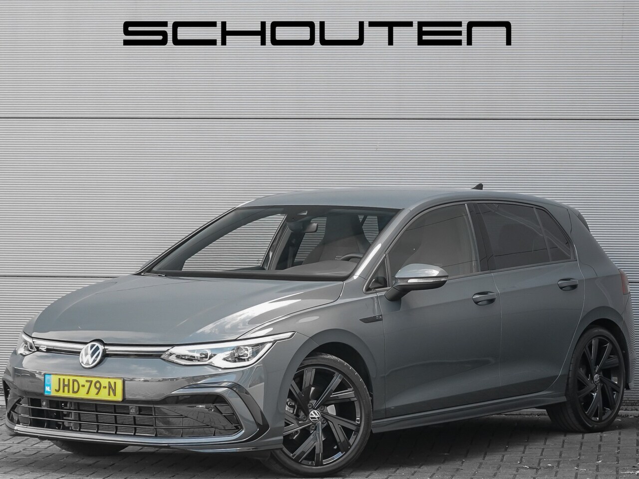 Volkswagen Golf - 1.5 eTSI R-Line Camera Carplay Ambiente - AutoWereld.nl