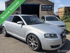 Audi A3 - 1.6 Attraction Pro Line