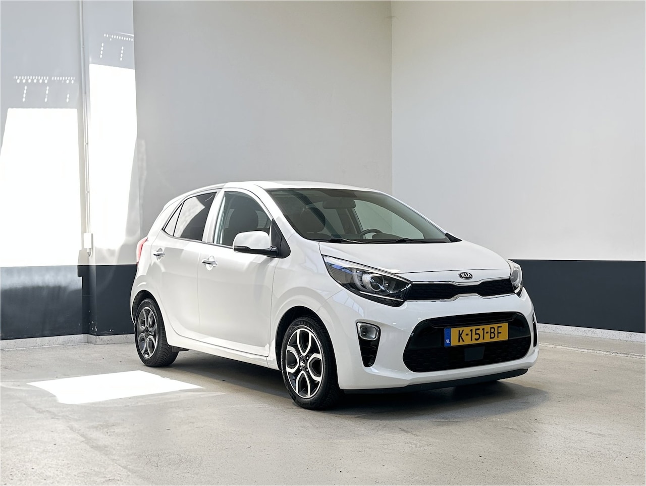Kia Picanto - 1.0 DPi DynamicPlusLine 5p | Camera | Apple Carplay/ Android Auto | navigatie | PDC | Lm v - AutoWereld.nl
